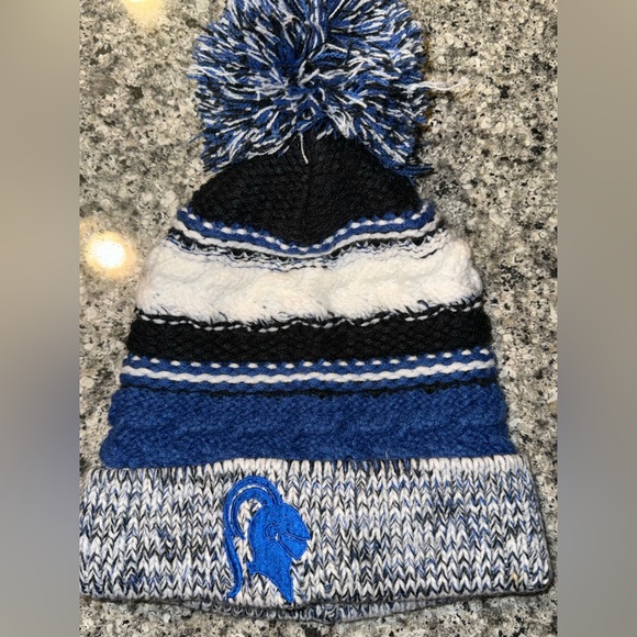 Vanderbilt Pom Pom Thick Beanie - Picture 3 of 4